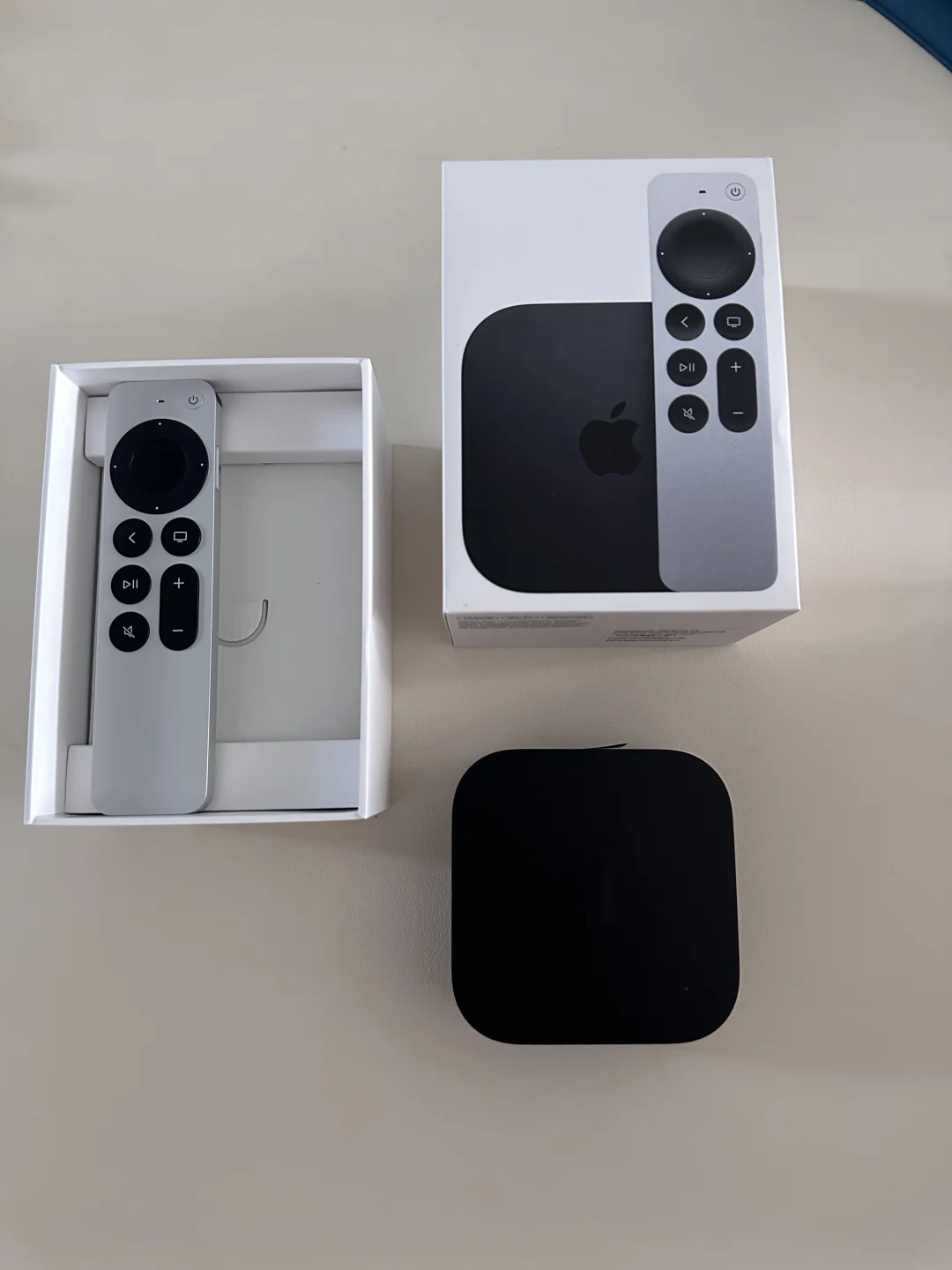 为了给孩子看动画片 我入了Apple tv