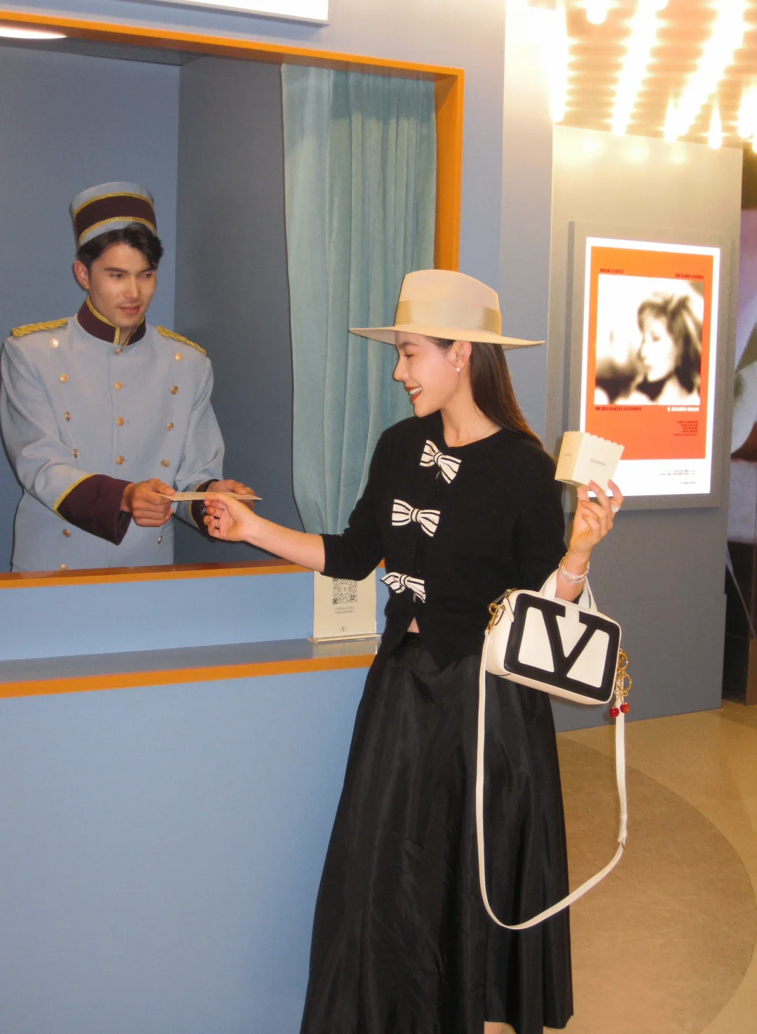 出门看电影咯🎞️