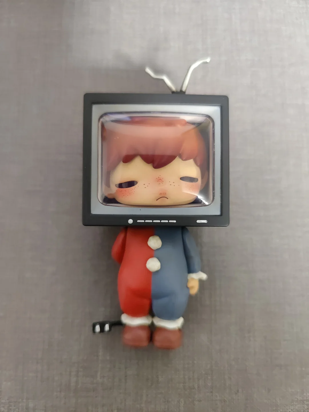 小野默剧隐藏电视机上手