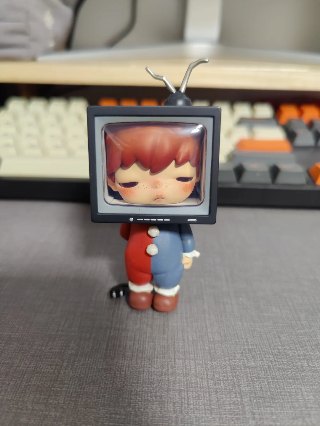 小野默剧隐藏电视机上手