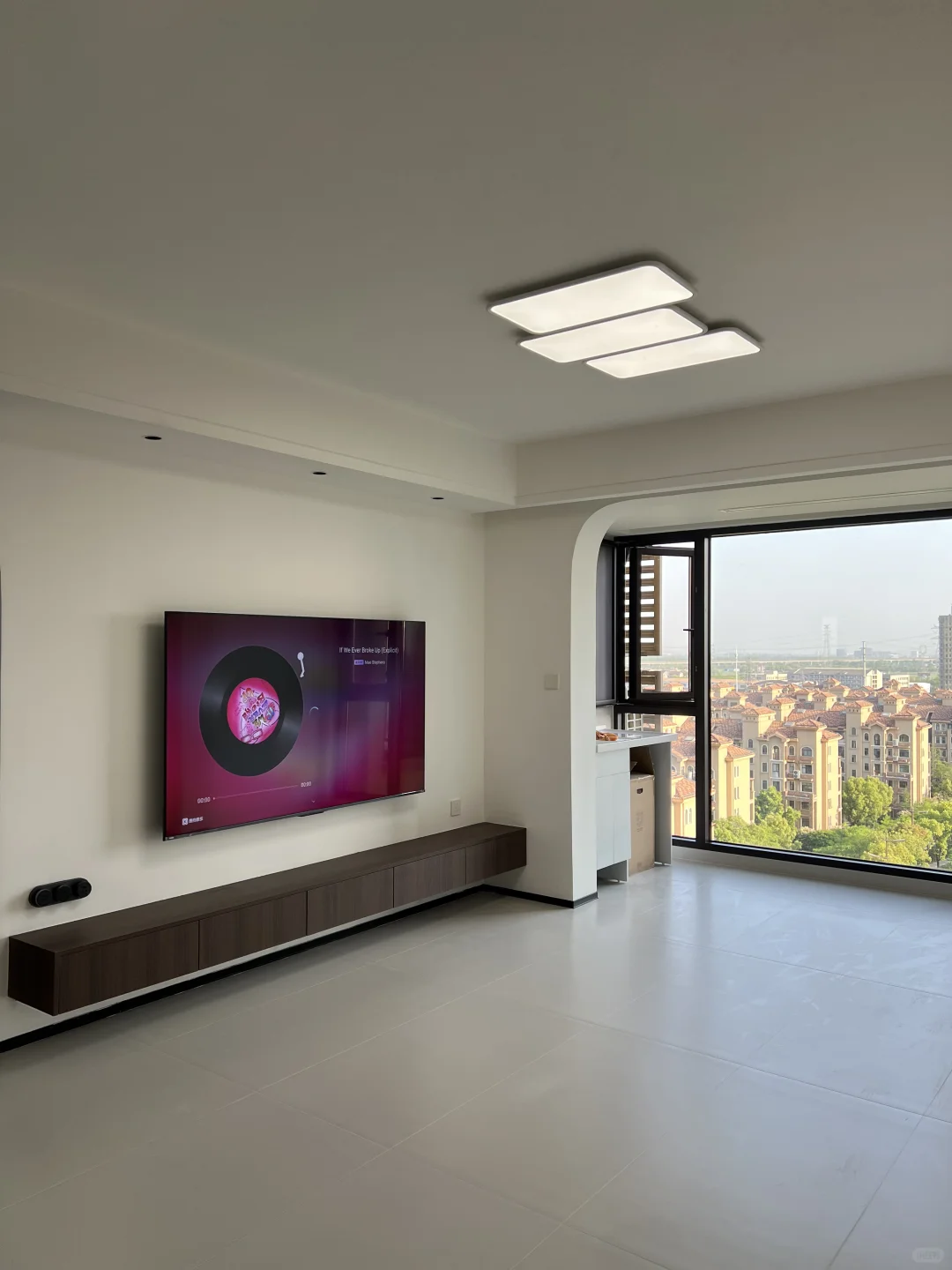 小小75寸电视，2300+拿下啦！真的太爱了