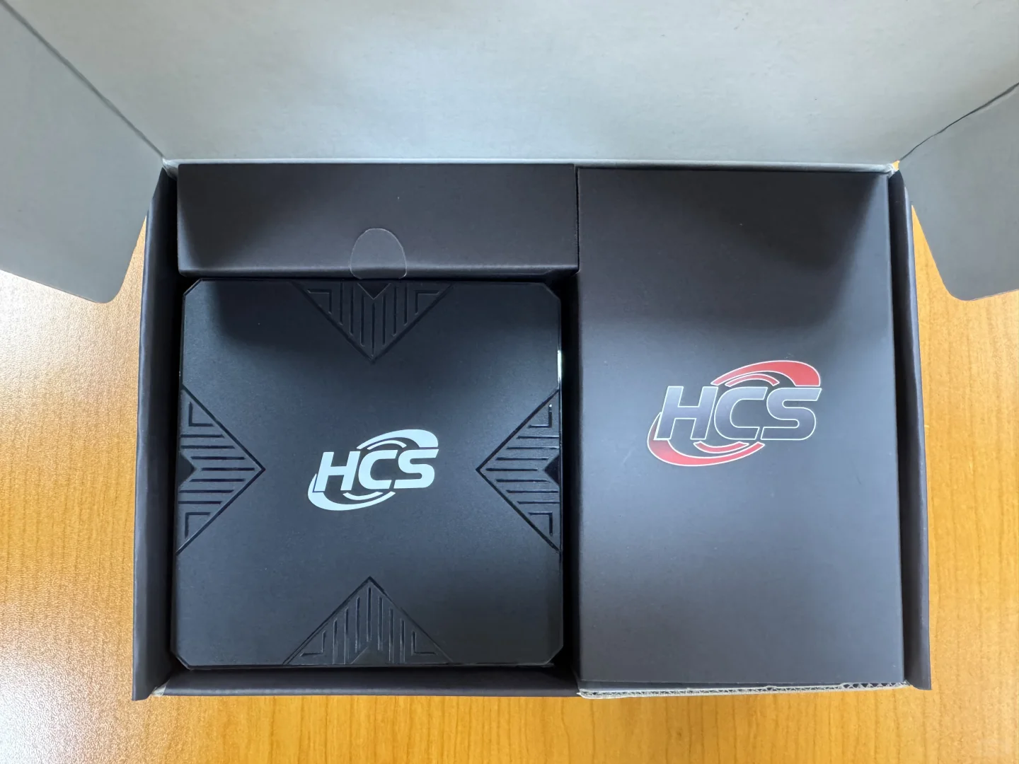 用电视盒子看电视真香啊！