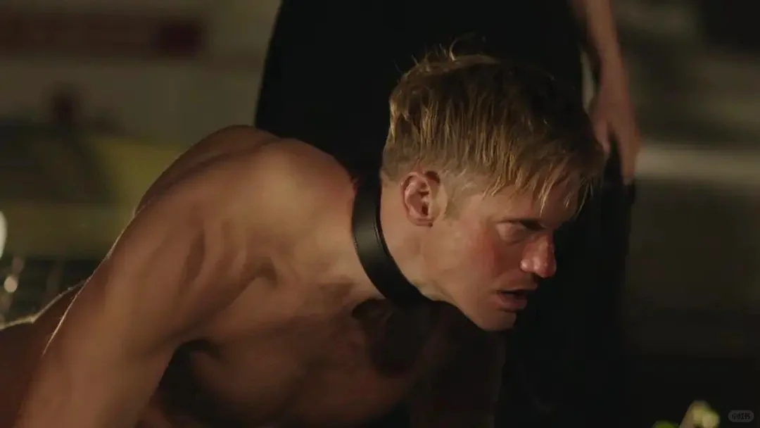 大尺度❗️❗️女主简直是bt❗️给男友喂🥛❓❗️