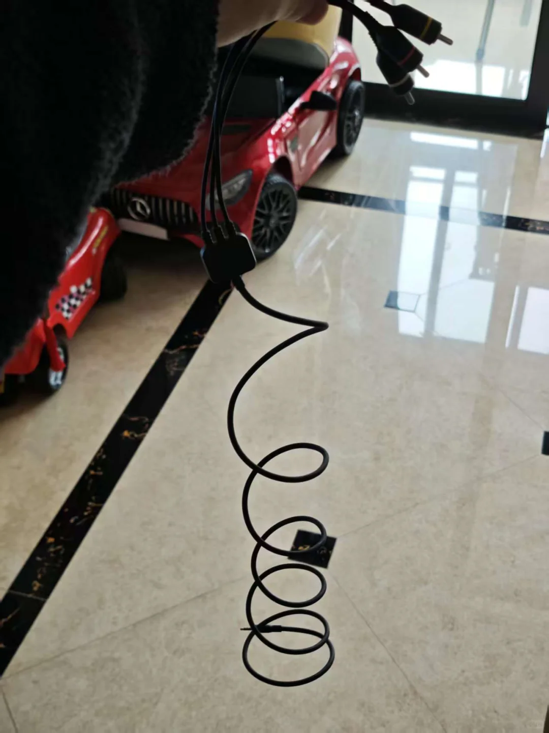 只需一根AV线，诺基亚旧手机秒变电视盒子