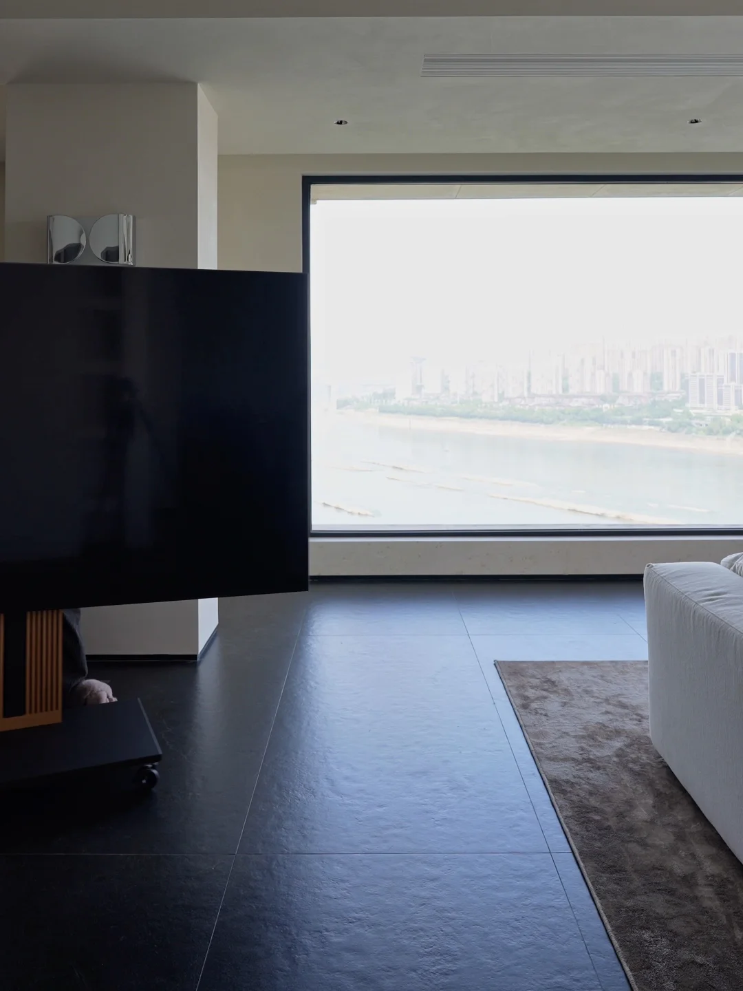 At Home｜在没有「客厅」的家和小狗玩星露谷