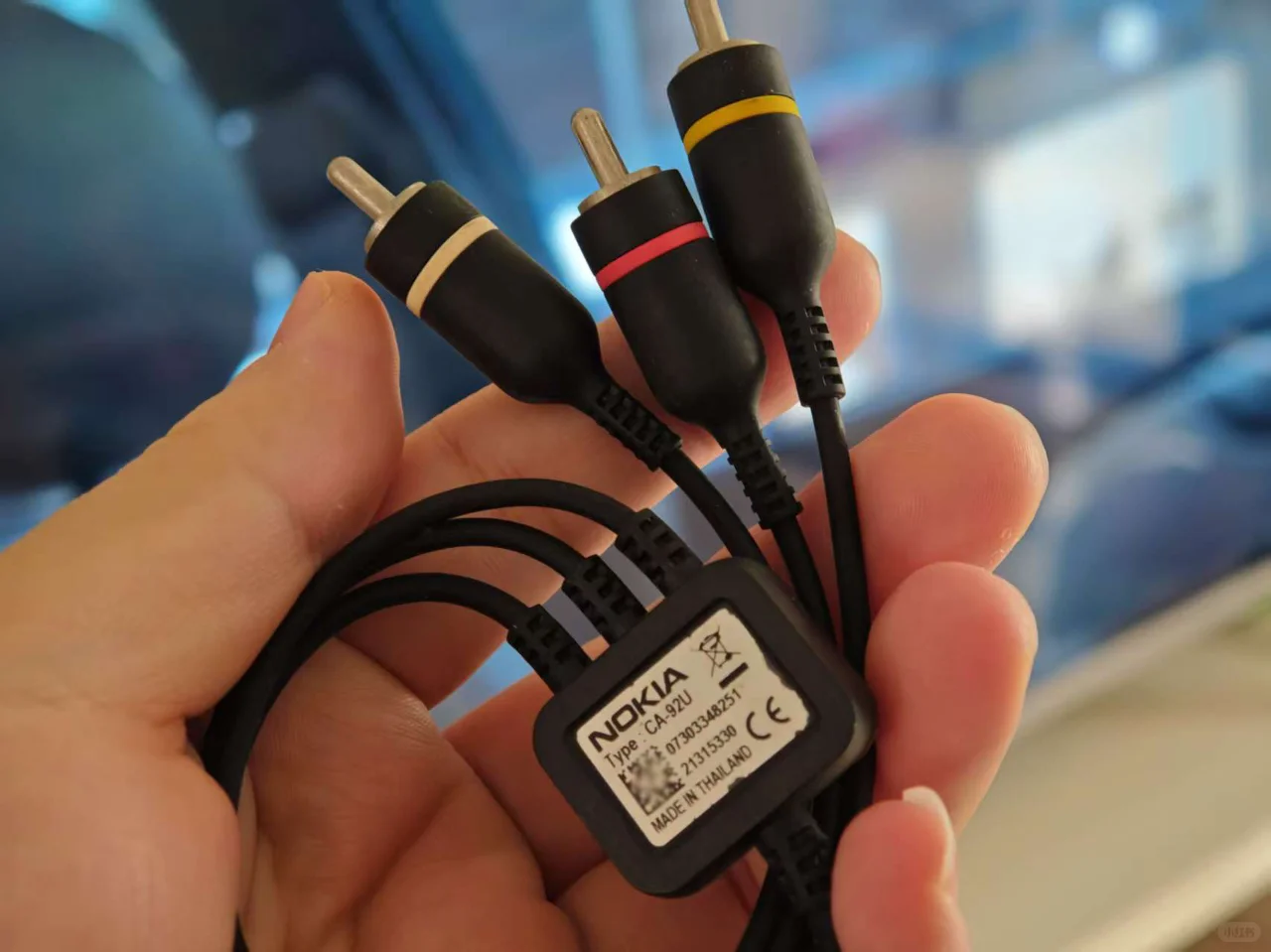 只需一根AV线，诺基亚旧手机秒变电视盒子