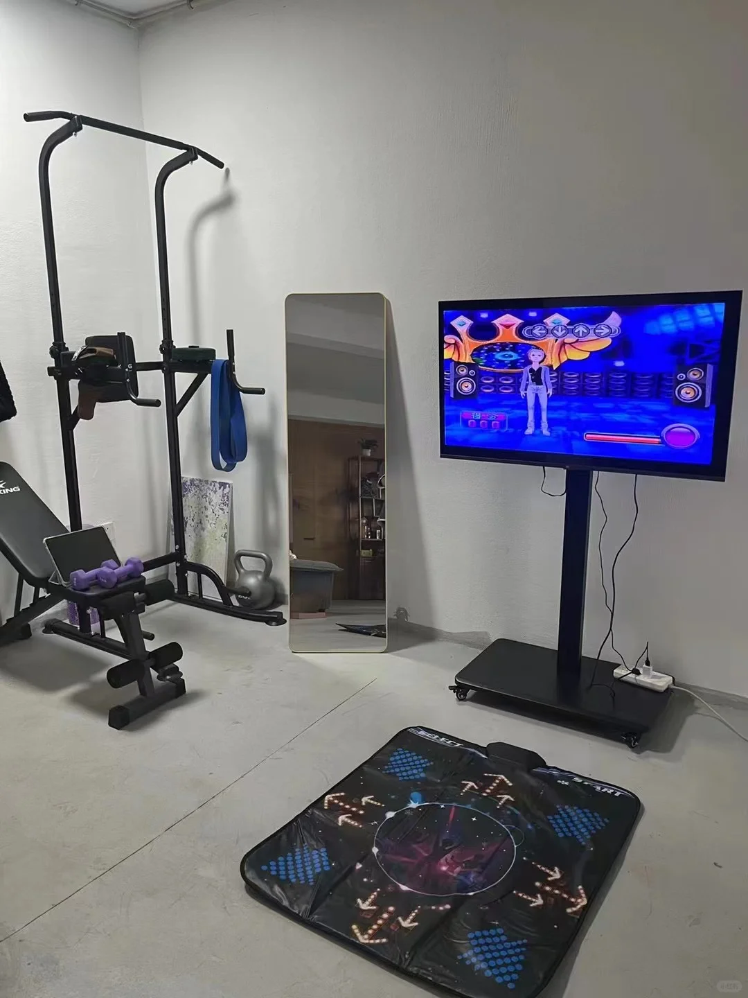 💰500不用花 毛坯房移动电视带回家