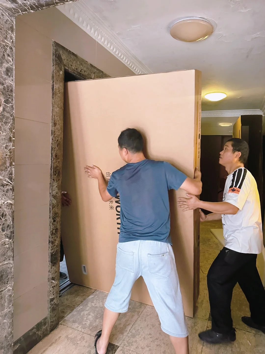 买个90英尺G32Pro电视，太不容易了