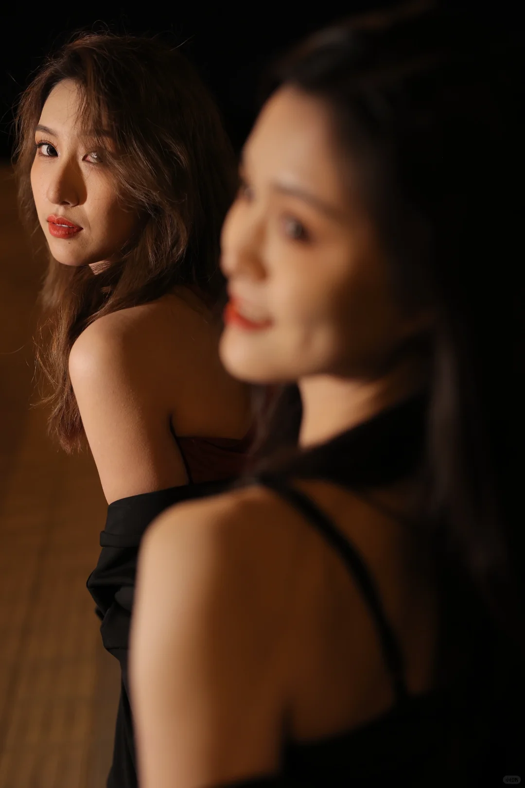 跟朋友在晚上拍的电影感照片📸