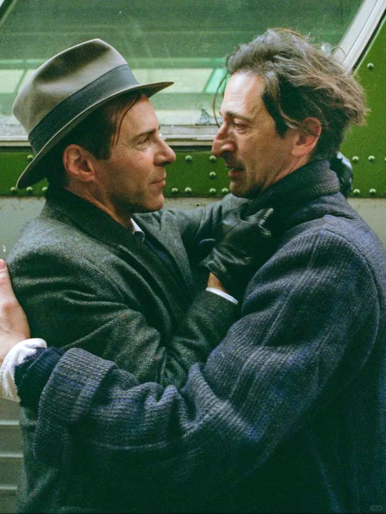 “我希望人们记住我的演技，而不只是长相”