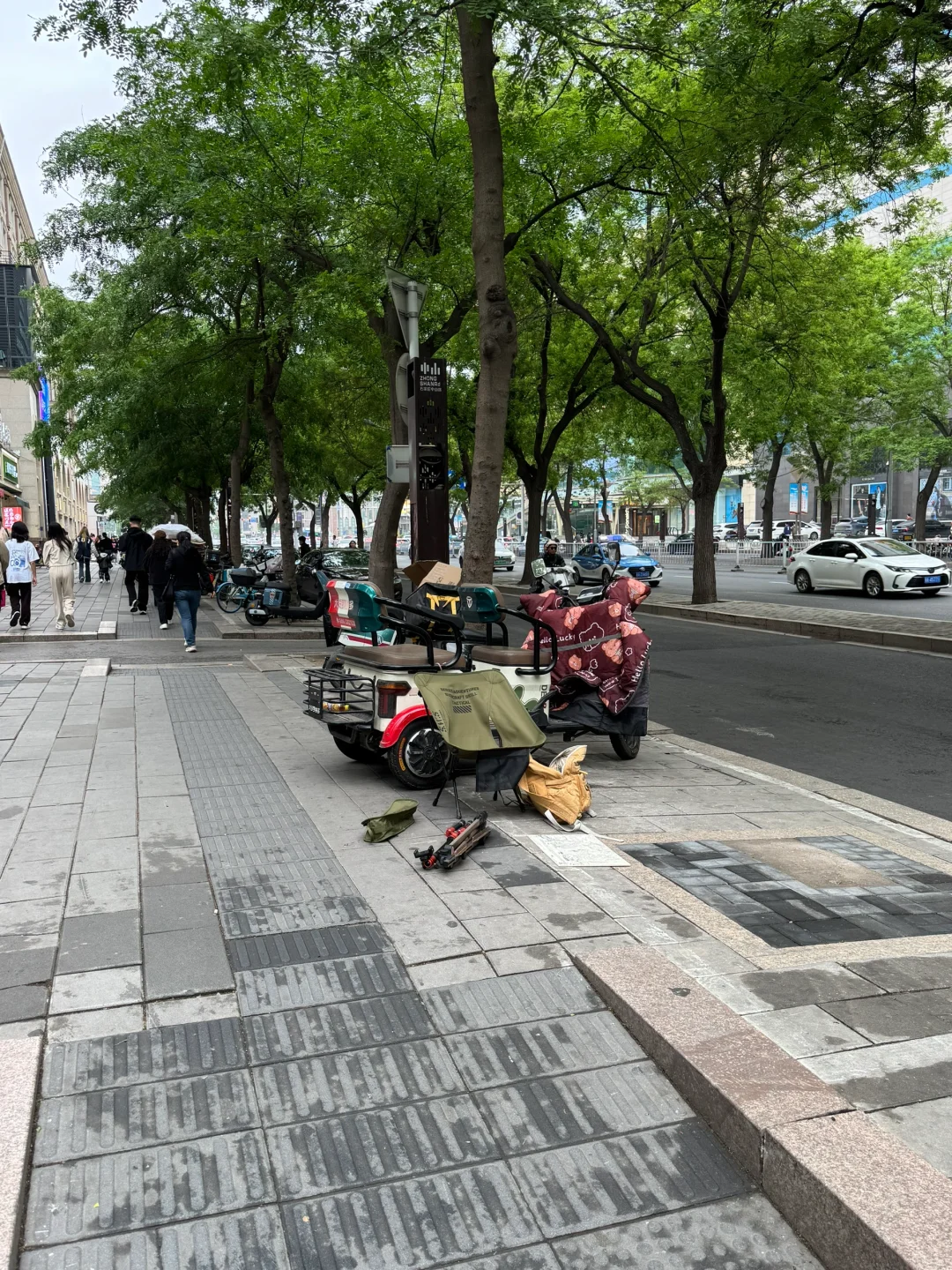 每个路人路过都叫我：“哇塞”