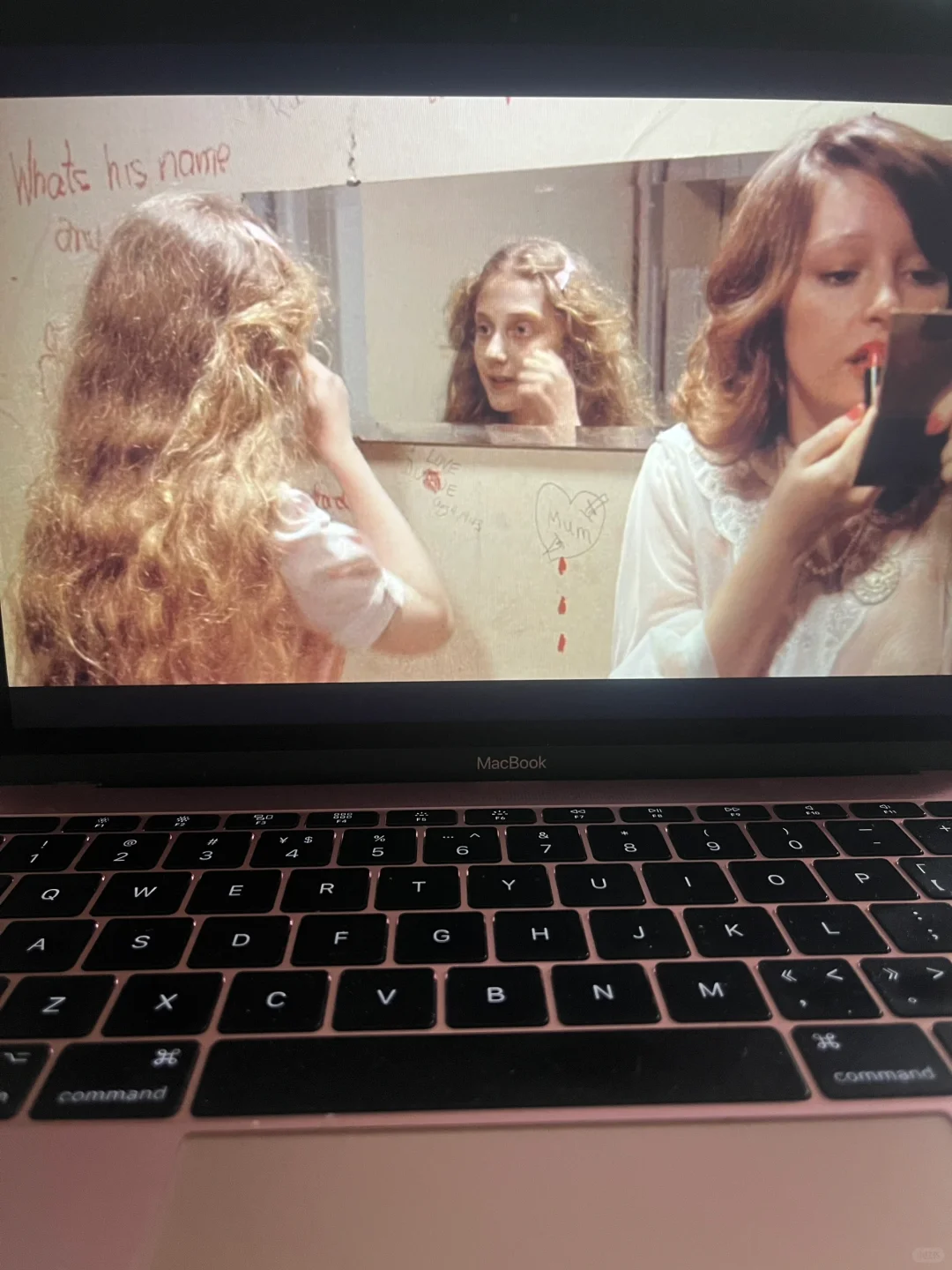 🪽拖了好久 终于看了wedding in white