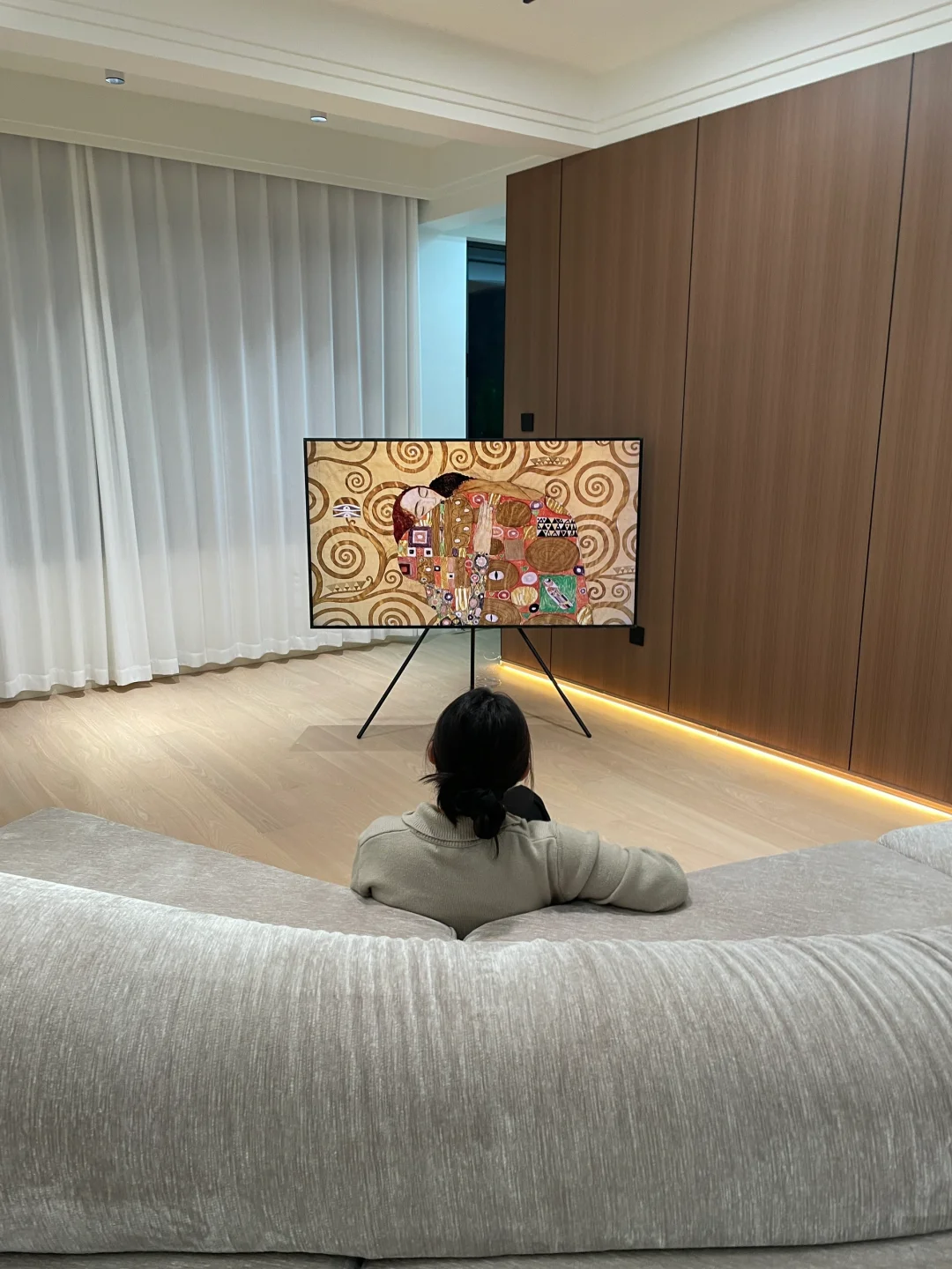 终于把三星画壁电视搬回家啦