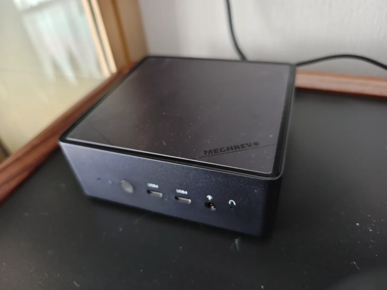 好用的电视机顶盒——机械革命无界S