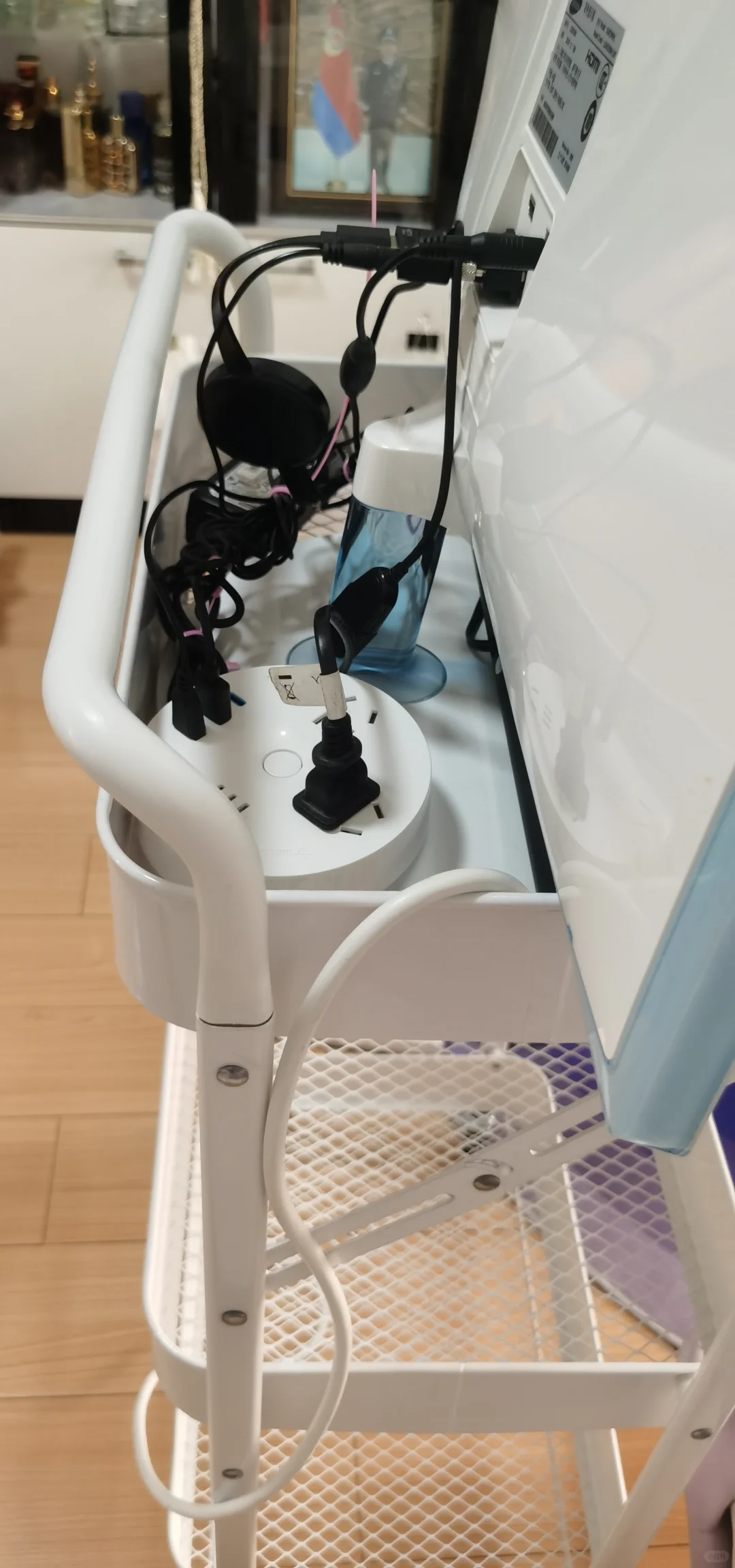 旧显示器当电视 小红书的姐妹们太有才了