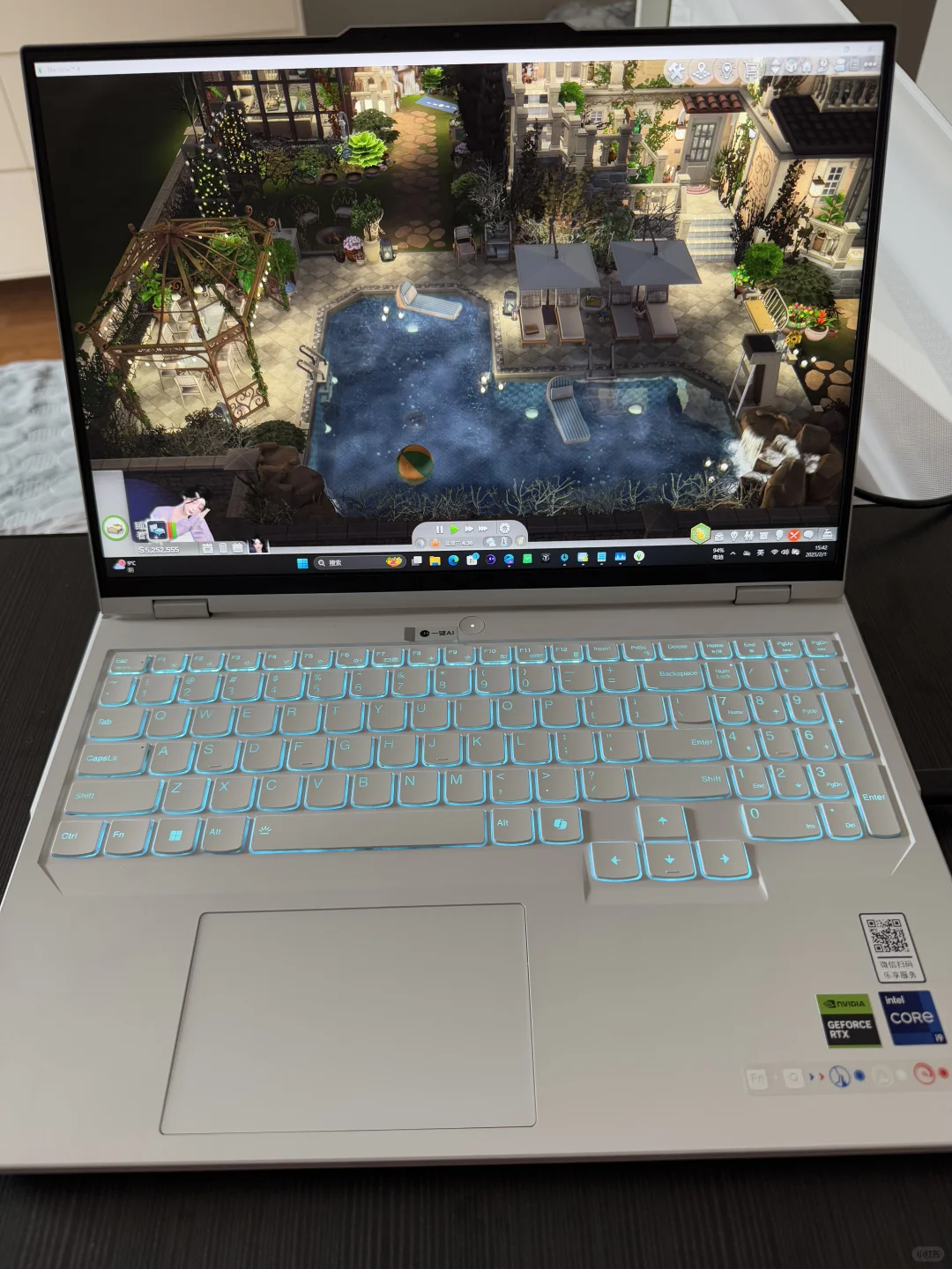 为了玩模拟人生买了一台电脑