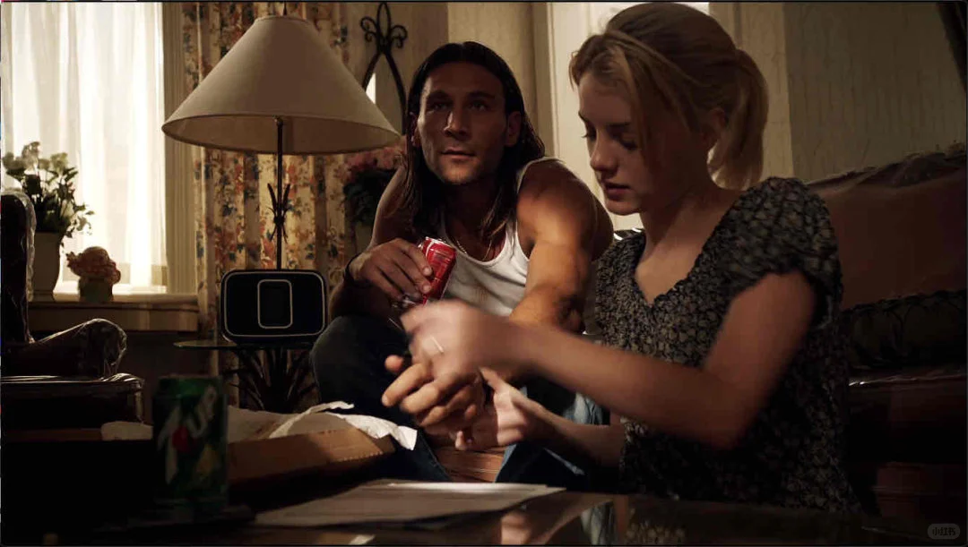 【衣不蔽🔥体】金典美剧五chi之徒👀过