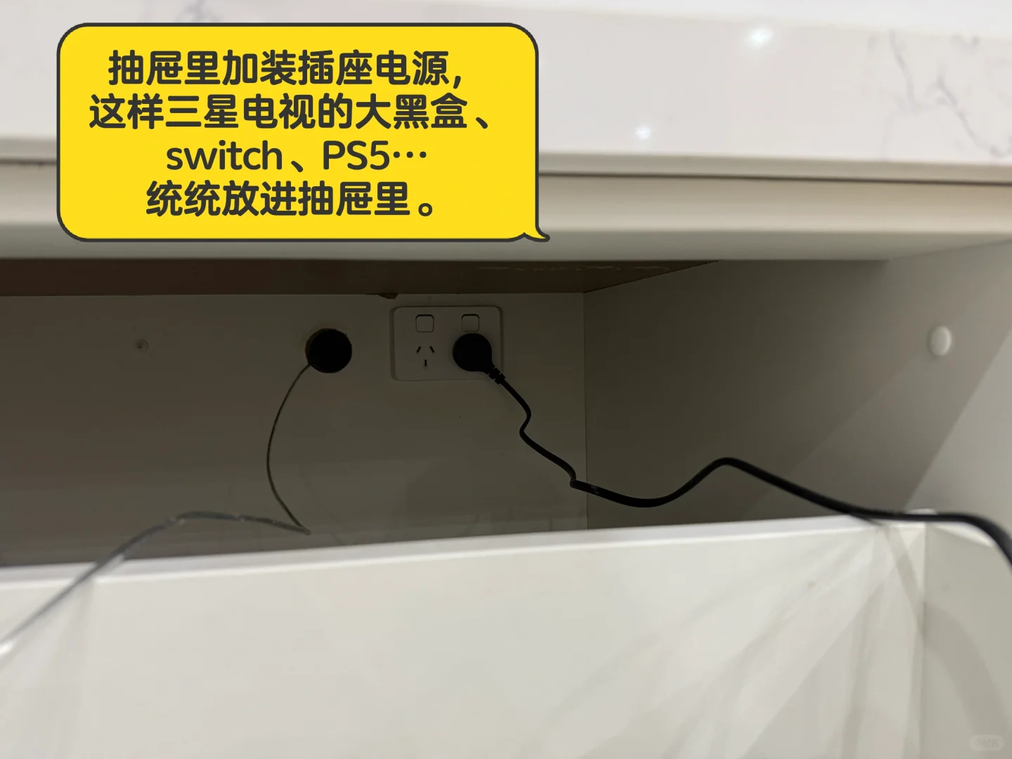 三星75寸Frame画壁是电视也是一幅画