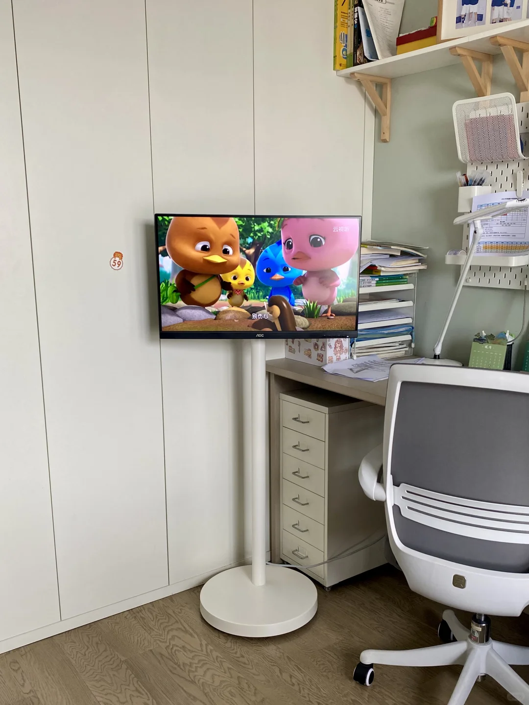 闲置电脑显示器做了个简易版闺蜜机