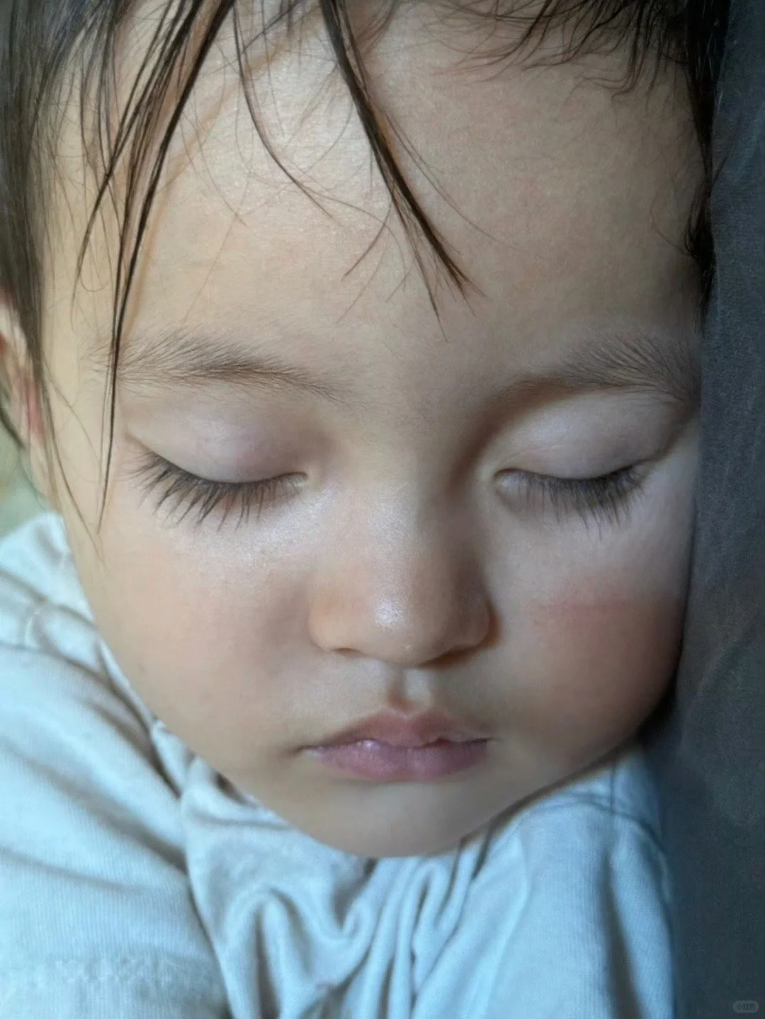 不敢想象这娃以后得有多美…