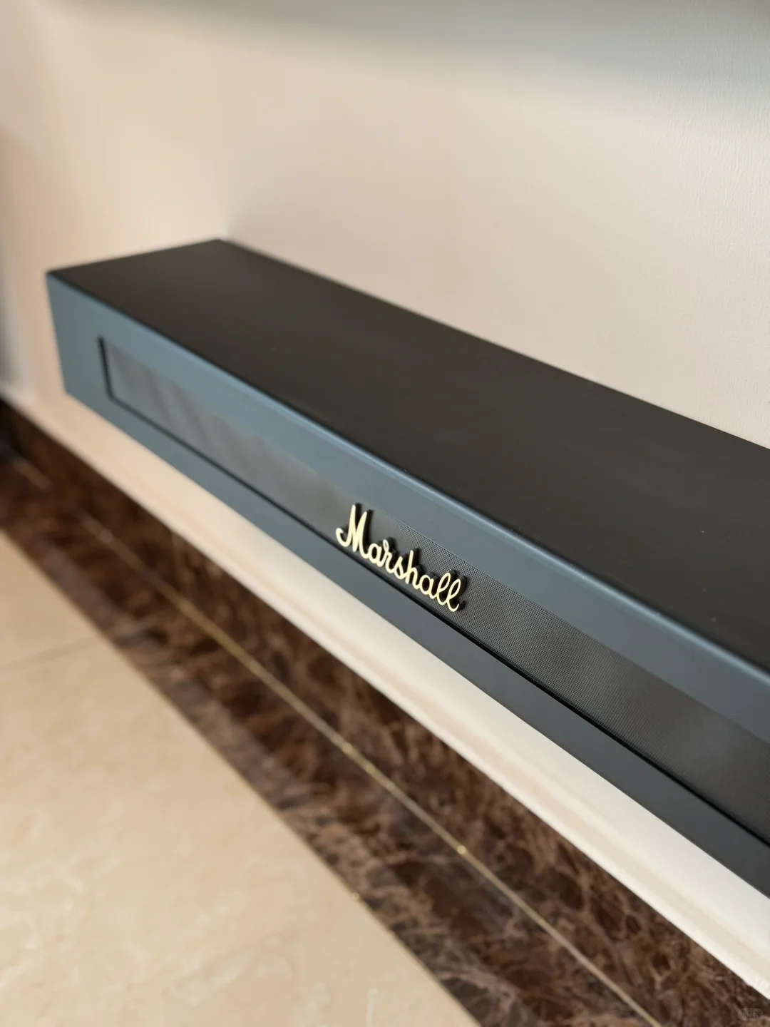 DIY了一个可以隐藏电线插座机顶盒的电视柜