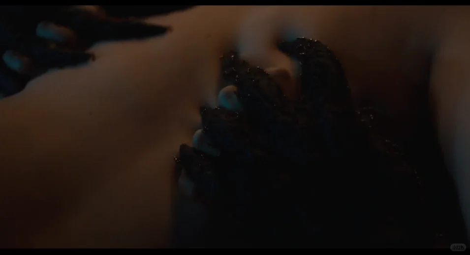 🎬《控制狂》:当爱情变成束缚,细思极恐