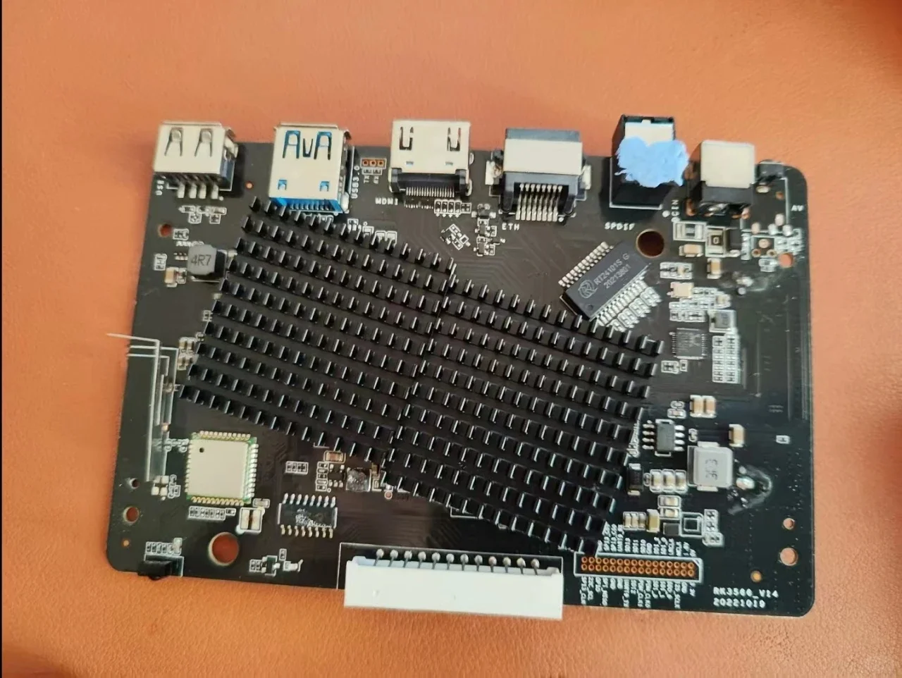 ✨200块买8K盒子？这波血赚！