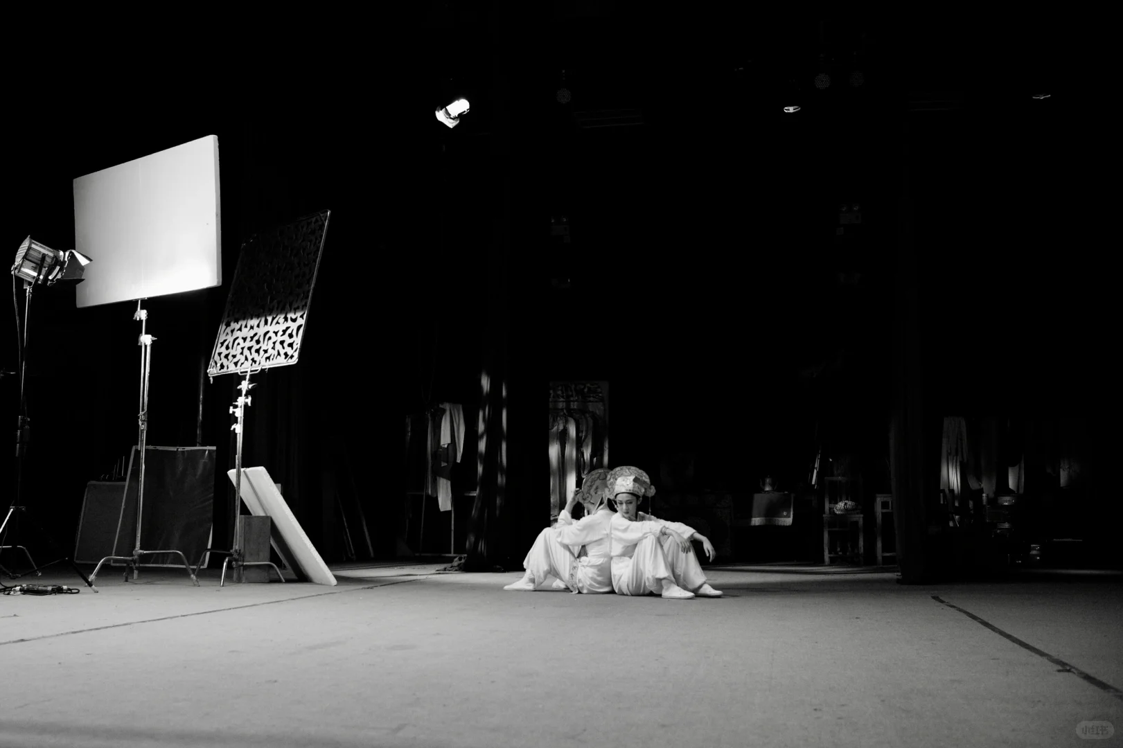 我主演的电影要在巴黎电影院放映咯