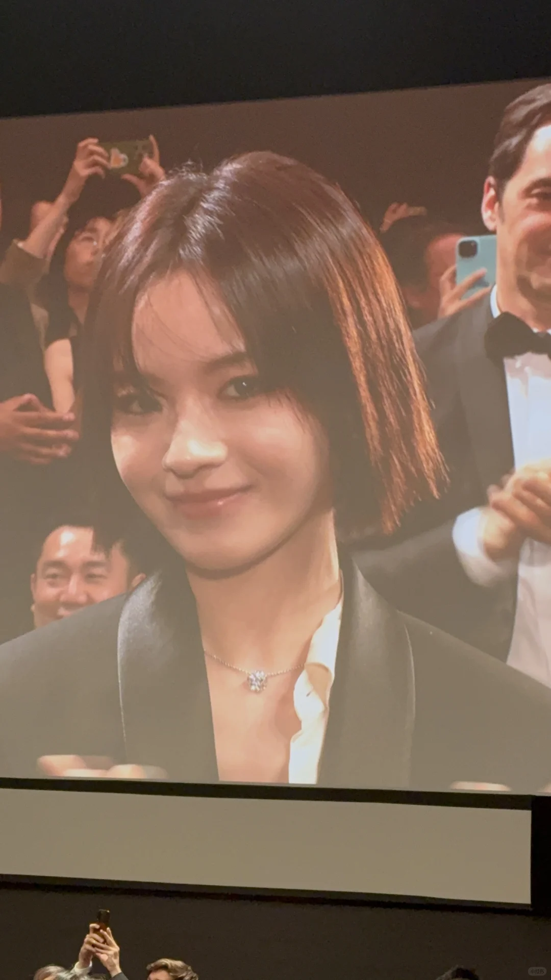 《狂野时代》里的她让我意外,有黑暗的美丽