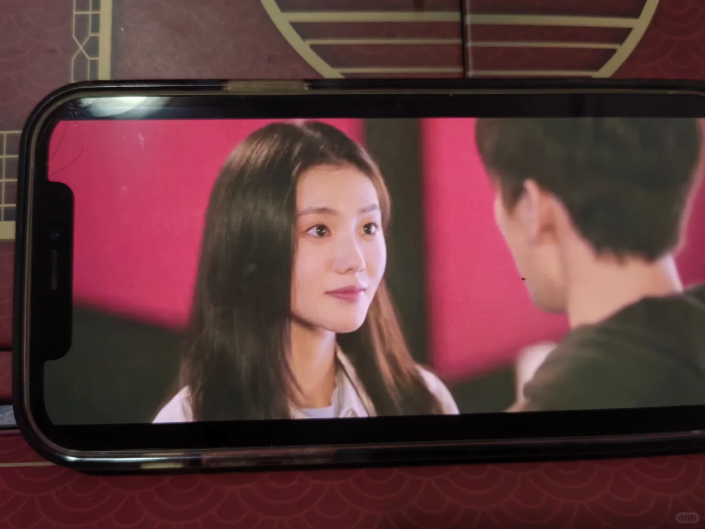 总得追一部电视剧吧……