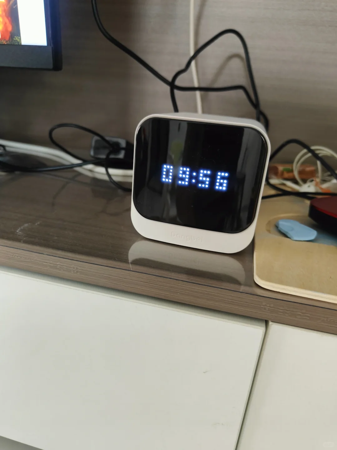 淘汰下来的显示器不要扔！裹上面包糠....