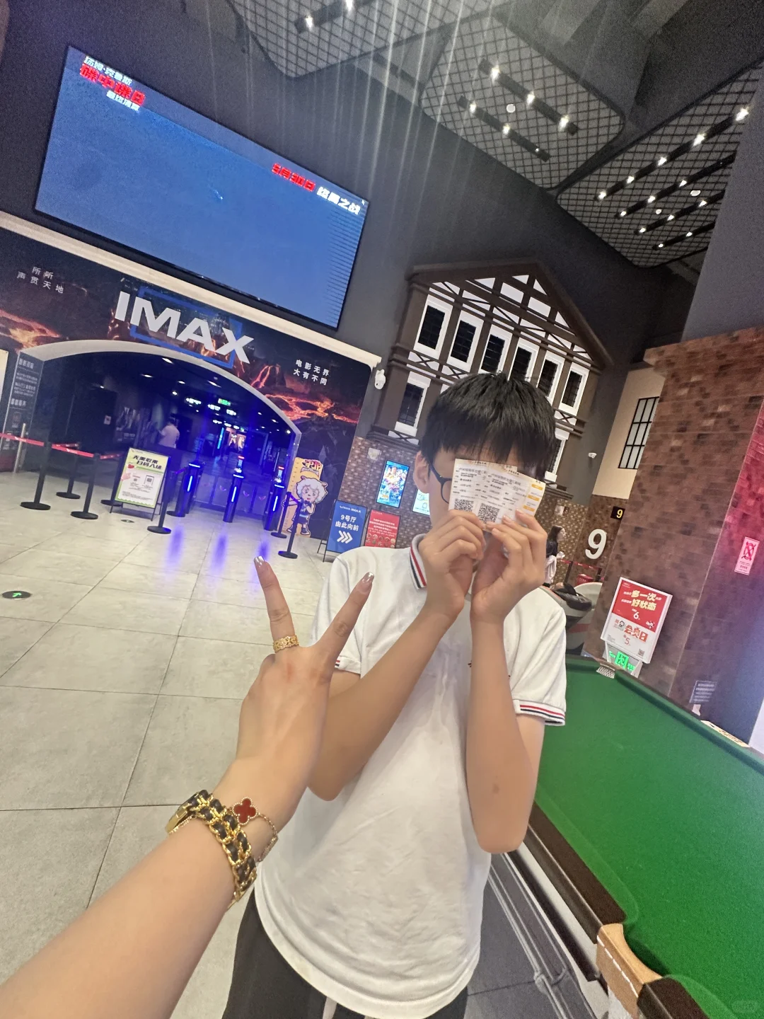 听说这个是部超级好看的电影！🪂