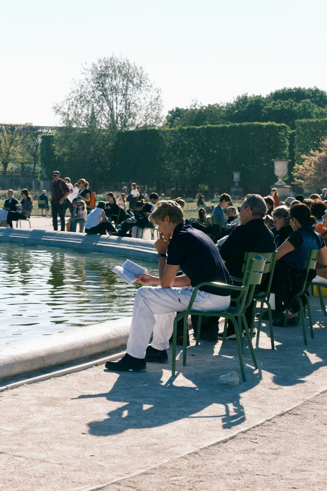 你们法国人随便一拍就是电影感🥹
