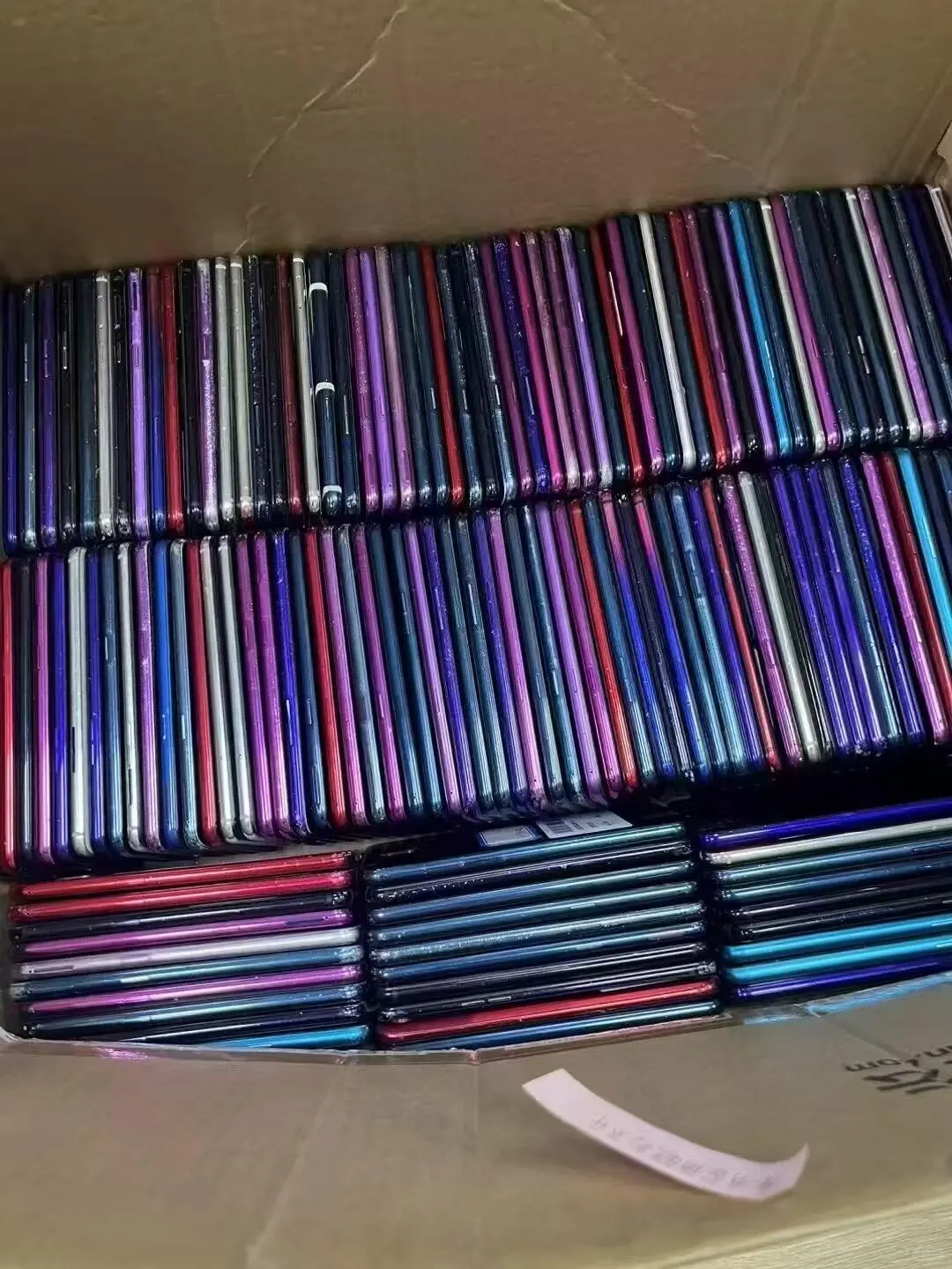 原来80台手机只要1600啊 我以为要1万呢