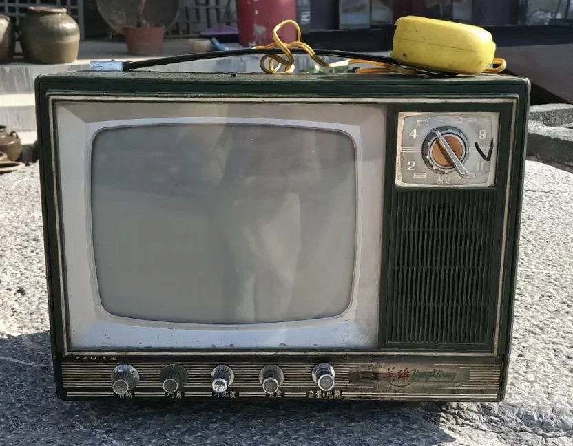 旧时光里的怀旧电视，时光的见证者