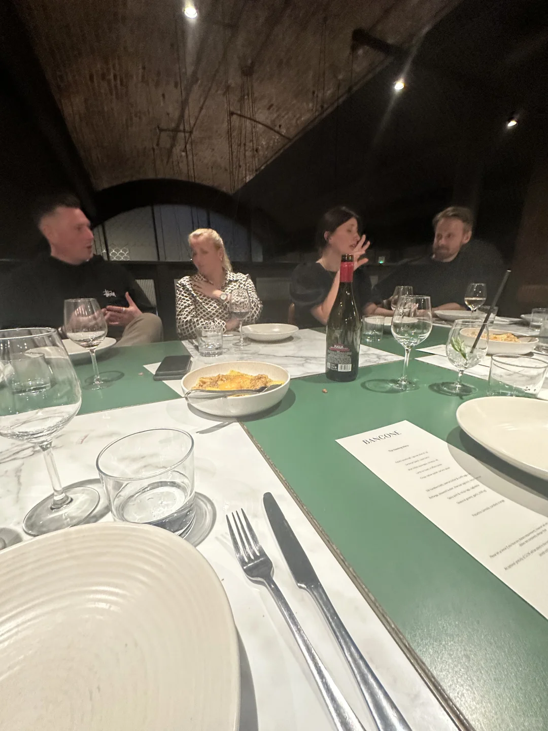 惊呆!发现超过一半的同事都是在约会软件上