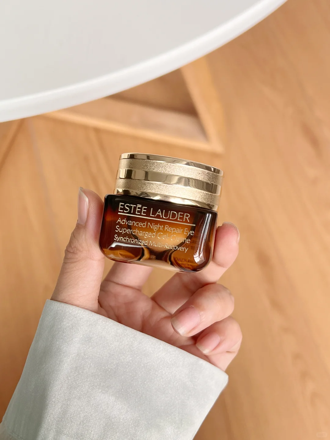 熬夜肿眼泡真的爱s它！！！