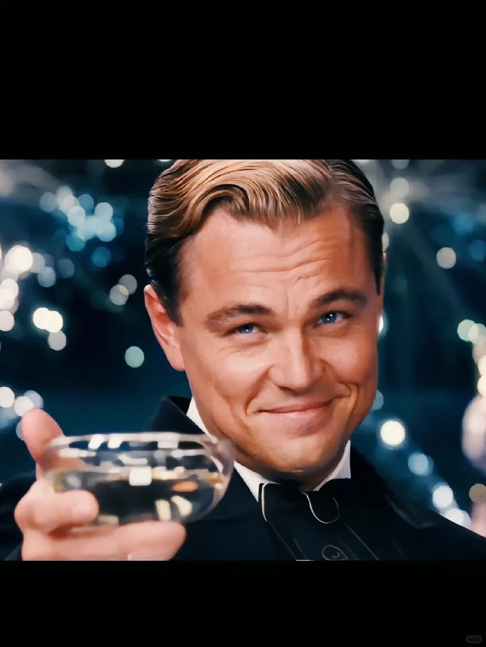 豆瓣8.0！这部奢靡爱情片藏着最残酷的真相