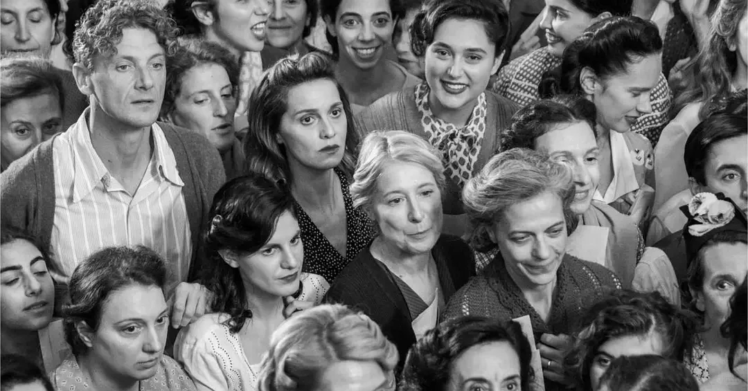 不要私奔要抗争 不要婚纱要读书