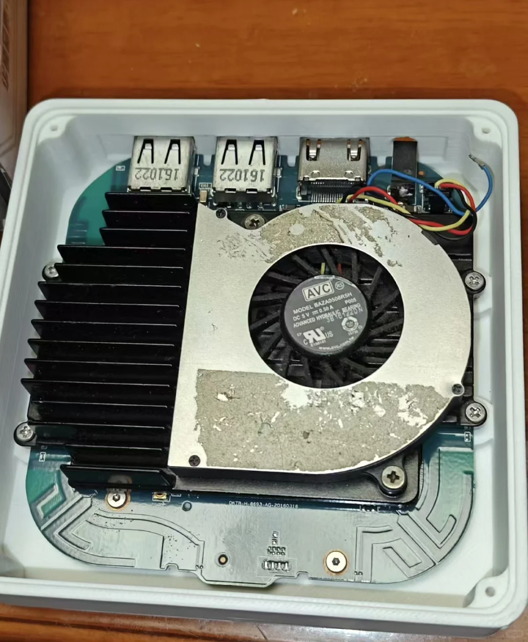 69元高性能小米盒子3增强版,自带温控风扇