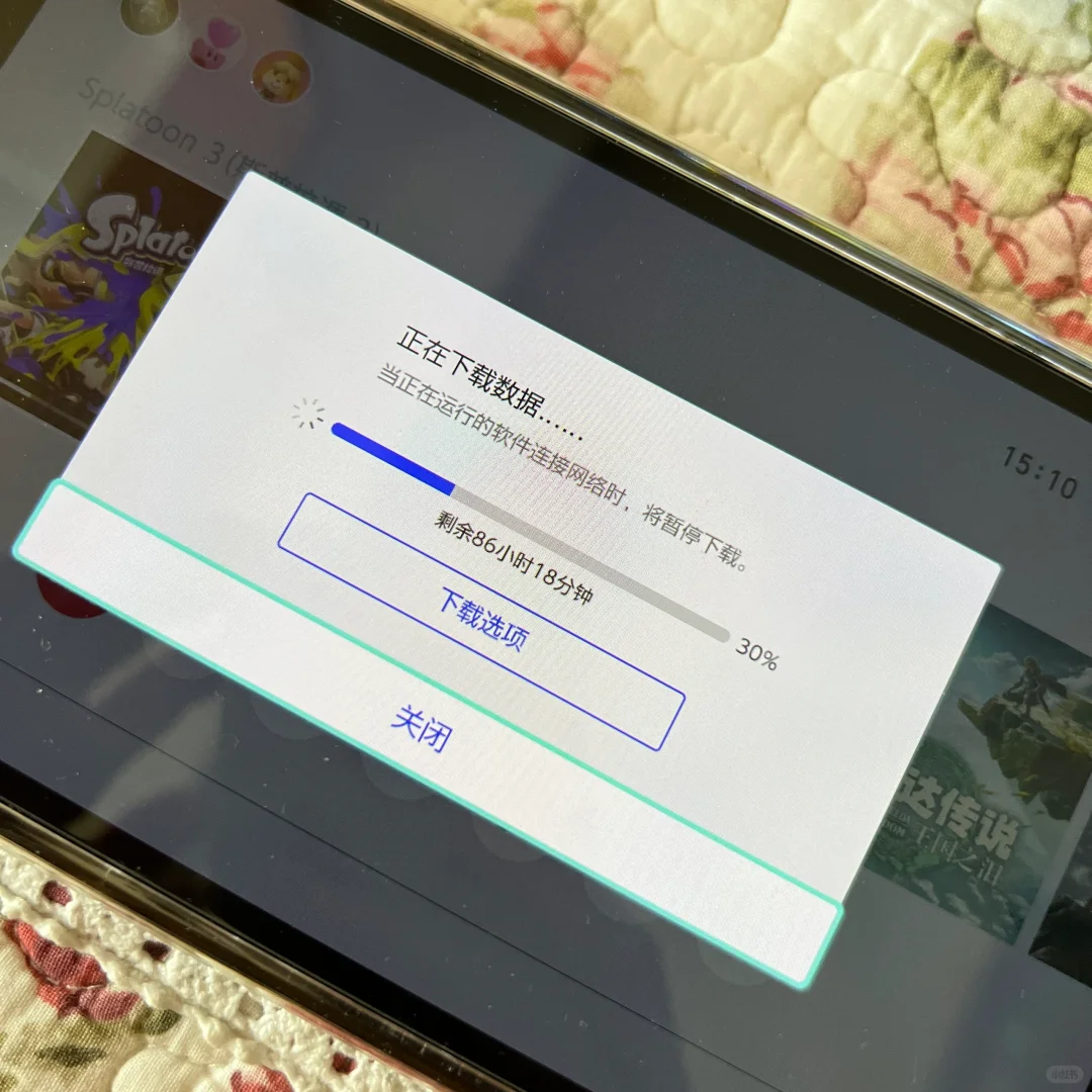 此时一个小女孩轻轻的碎了☹️