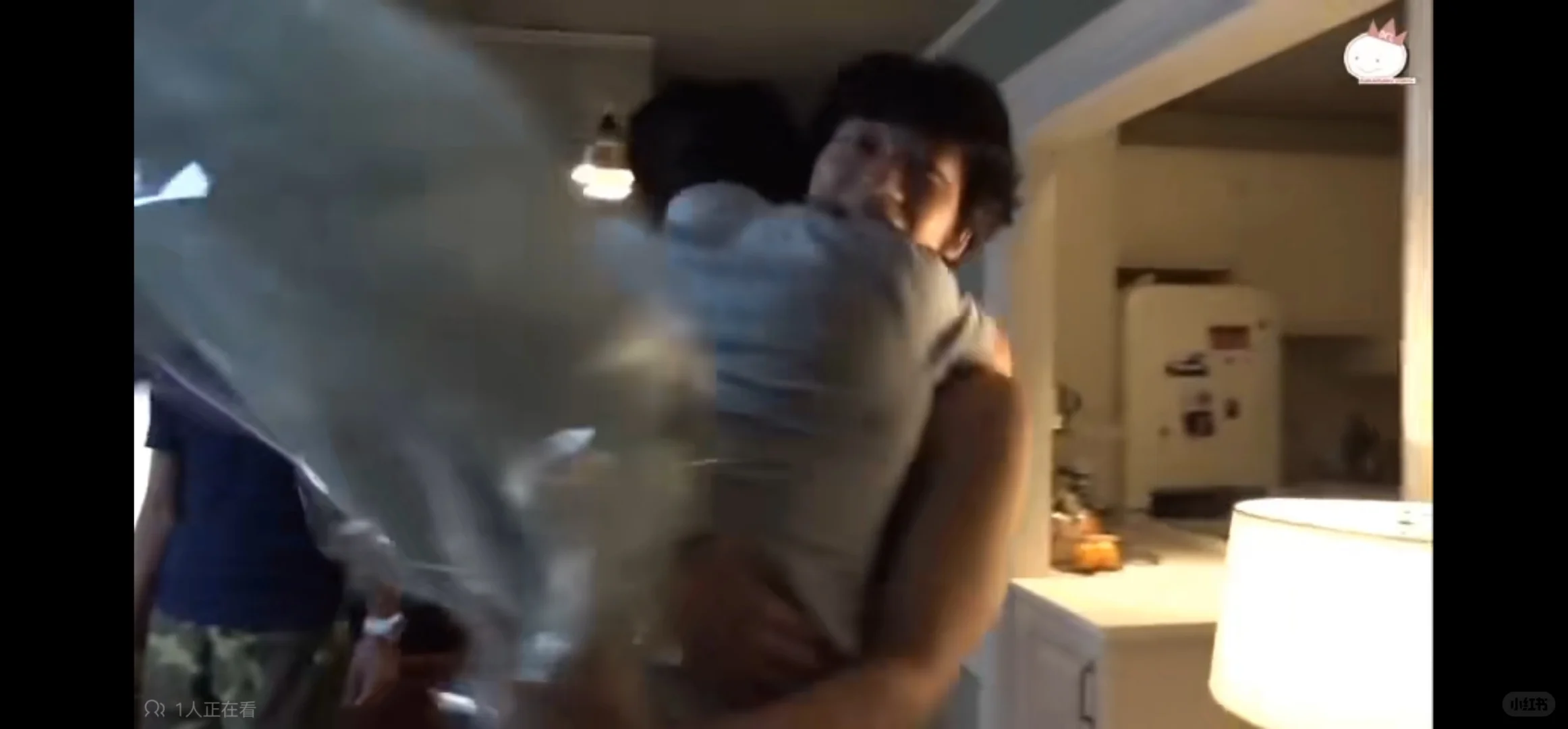 快来看绫野刚的腿！