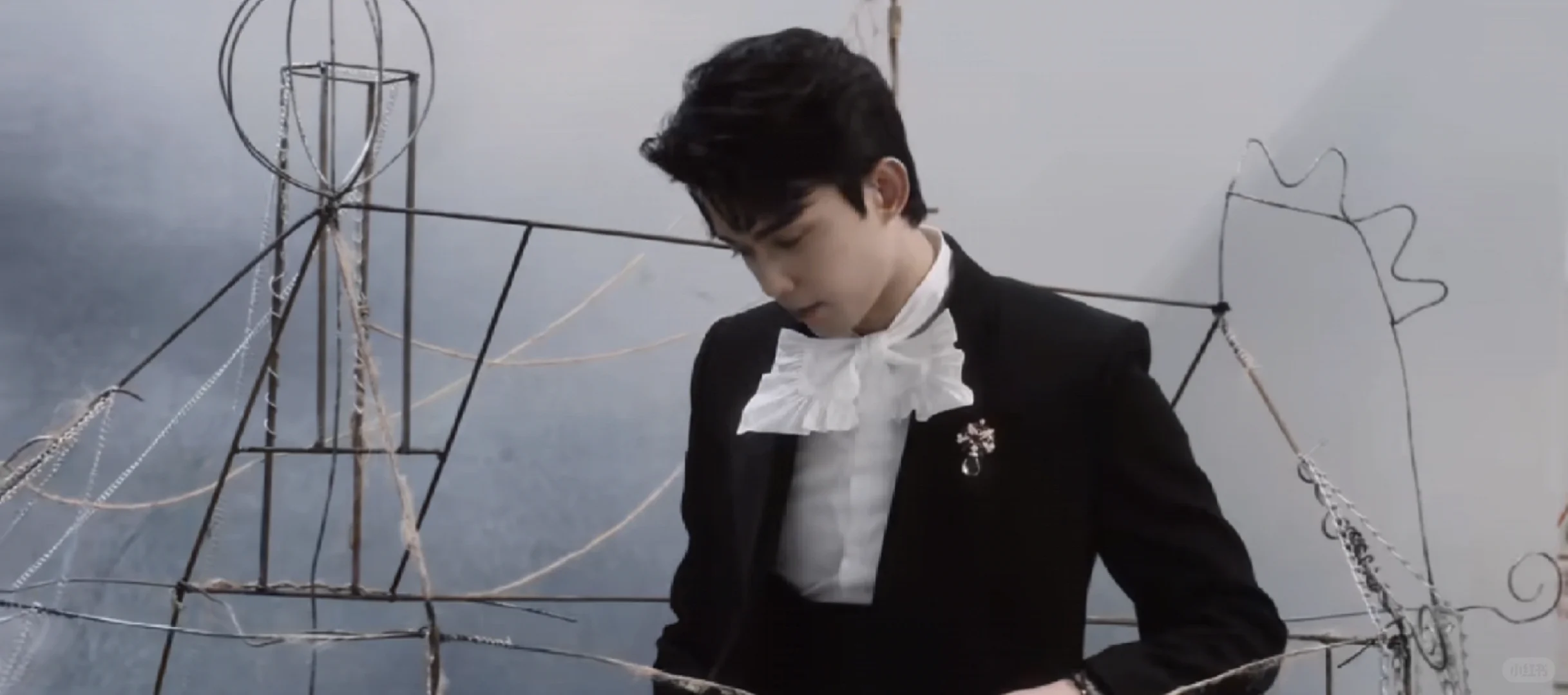 电影《东极岛》和其他爱国电影分別