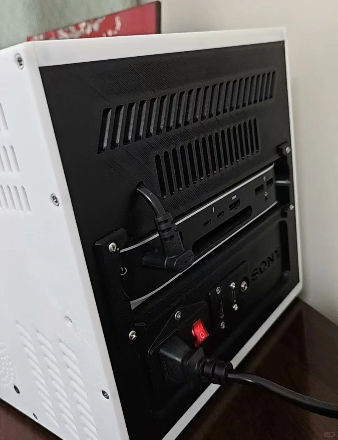 废旧iPad暴改成电视机，还能变成NAS小主机