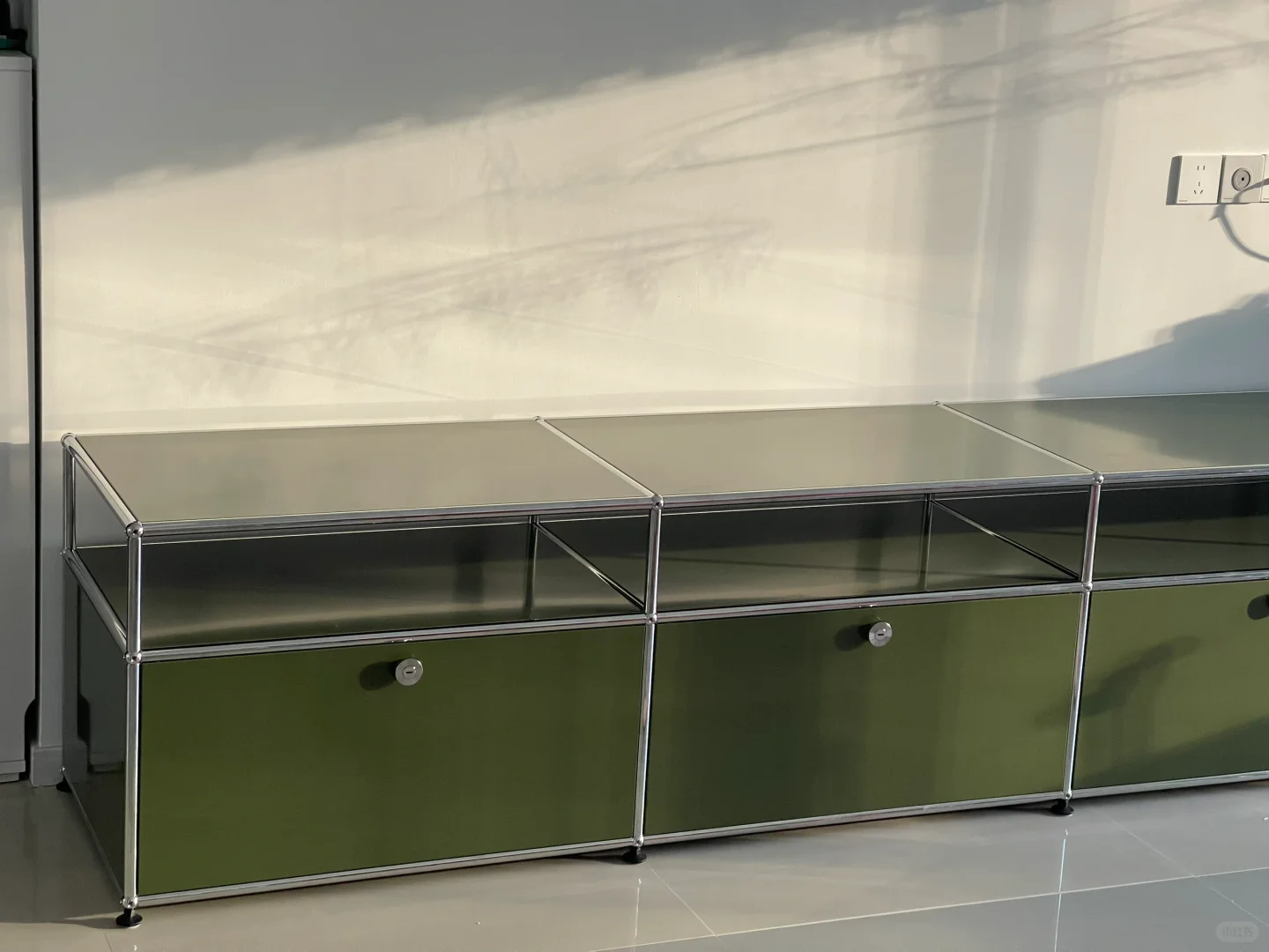 USM橄榄绿3米电视柜