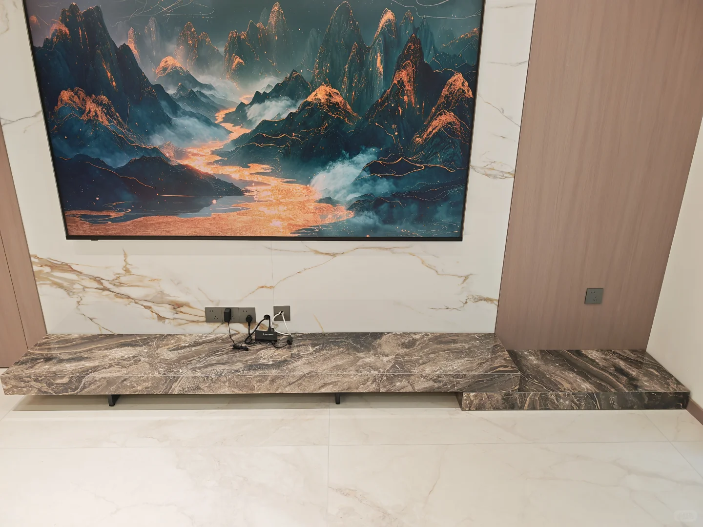 电视机插座遮挡