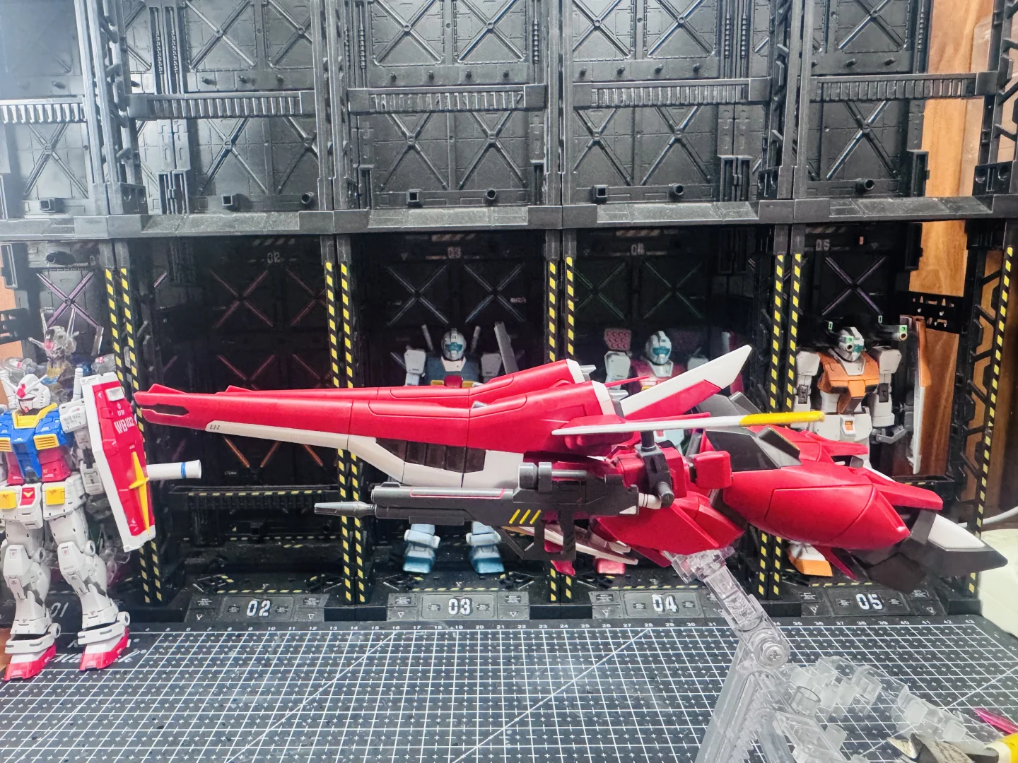 30.万代HG救世主高达