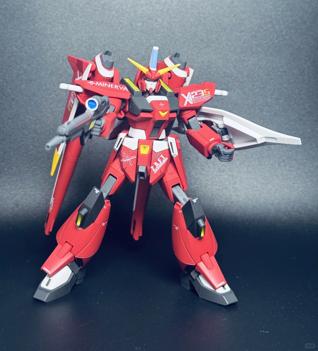 30.万代HG救世主高达