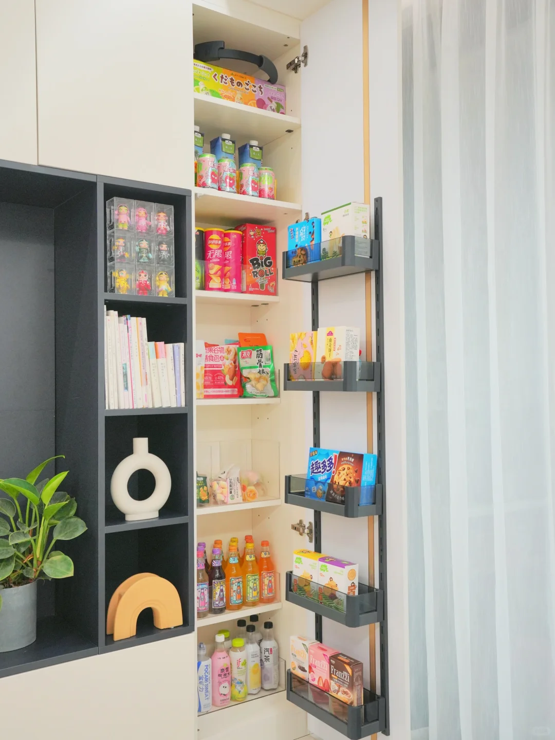 打开新思路‼️电视柜侧面这样装太好看了！