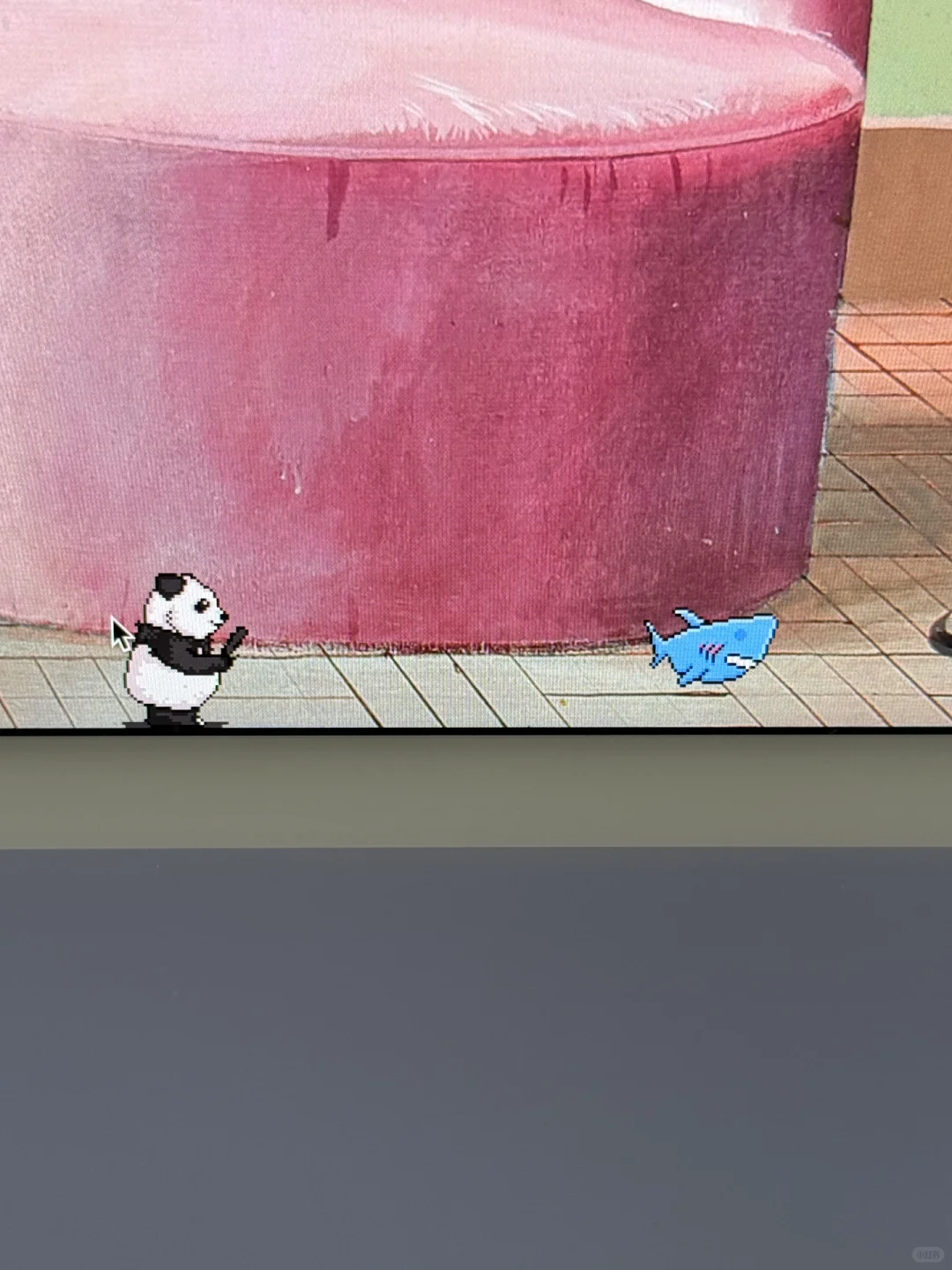 因为电脑桌面太好看被偷拍🥹